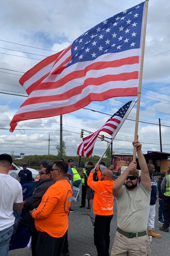 Estibadores protestan este martes en
