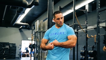 Cómo es la rutina de un excampeón de CrossFit para mantenerse fuerte con solo 45 minutos de entrenamiento