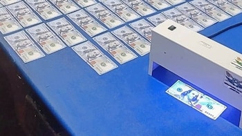 Dos detenidas por llevar 11