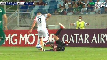 Bernardo Cuesta falló insólita ocasión