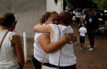 Familiares de la víctima en