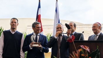 Canciller Manuel Tovar recibió el Premio Jerusalén por fortalecer los vínculos entre Costa Rica e Israel