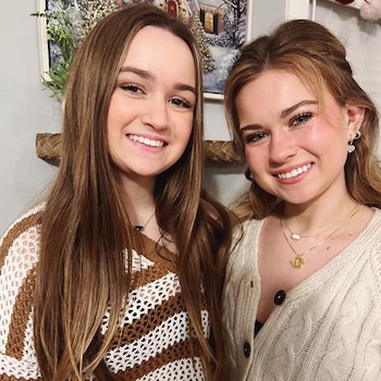 Chloe y su hermana Lily