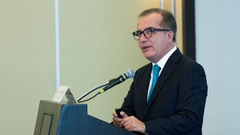 “AMLO no tiene que dar