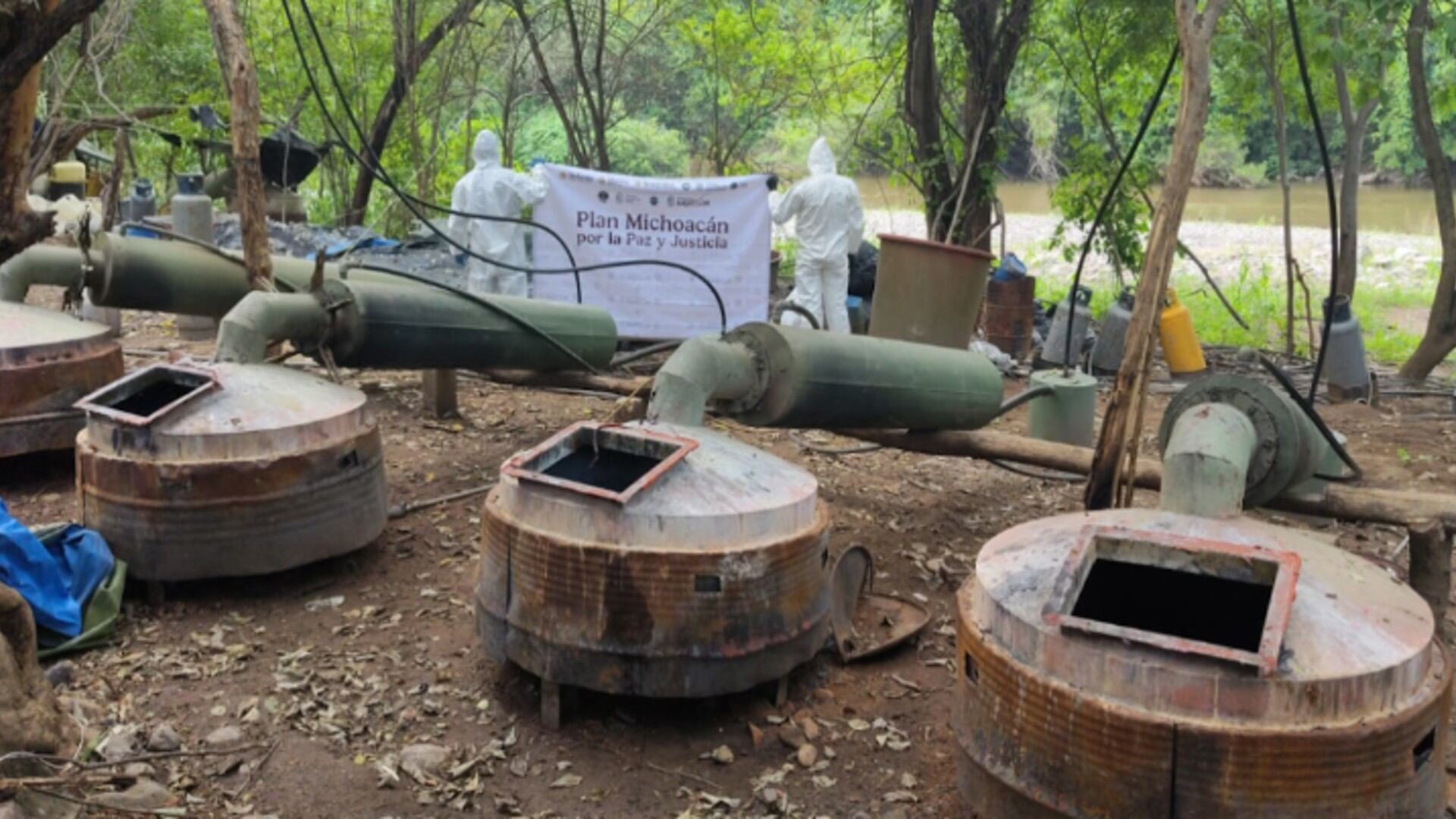 Desarticulan laboratorio de metanfetamina en Michoacán con un golpe millonario