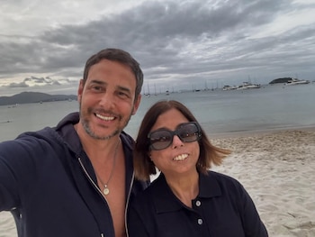 Meses antes de la muerte,