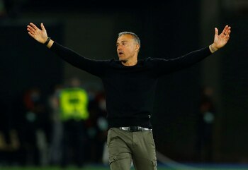 FILE PHOTO: Soccer Football -