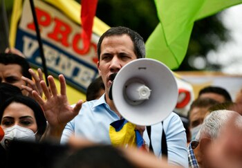 El presidente encargado, Juan Guaidó