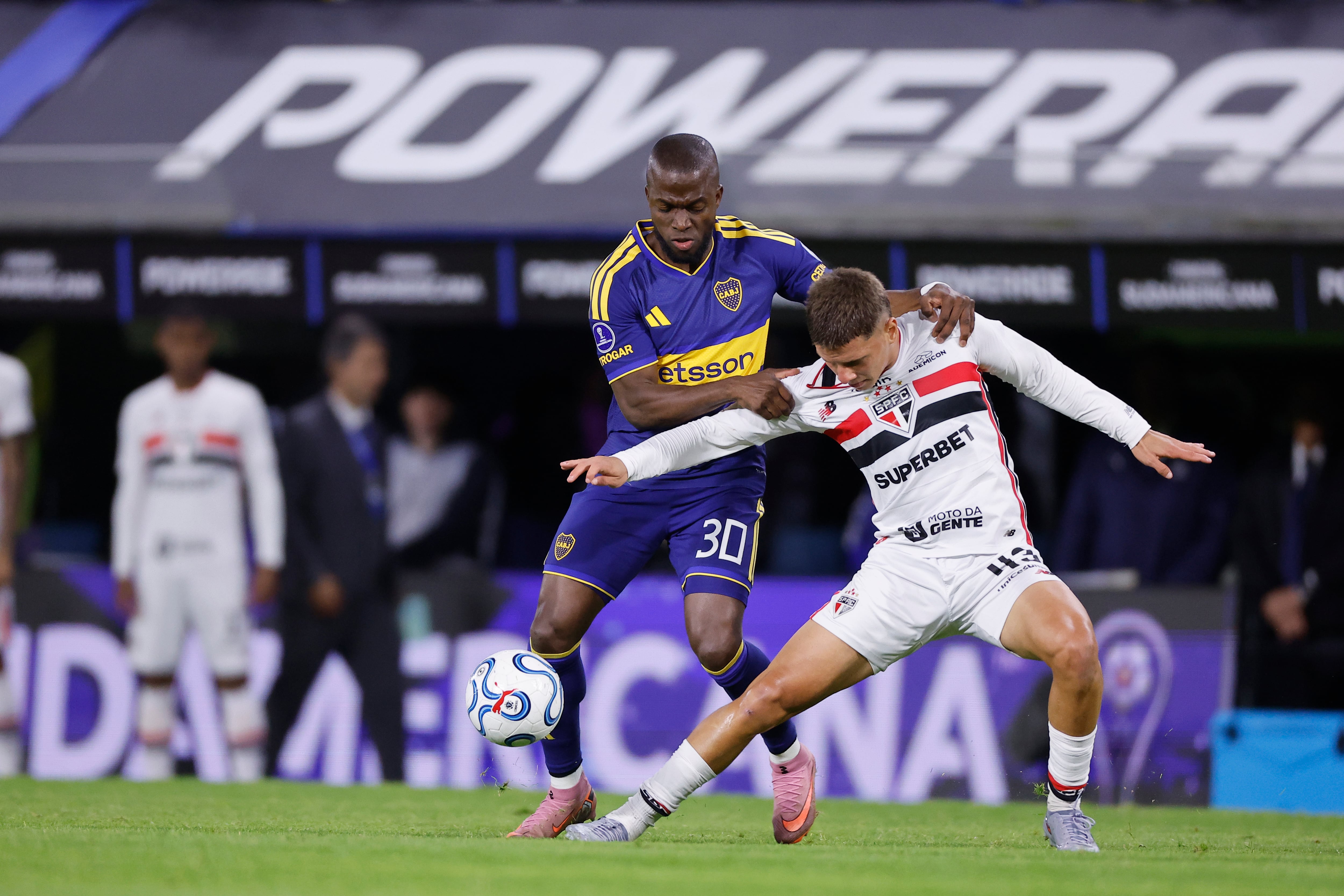 São Paulo y Boca Juniors juegan hoy la vuelta de cuartos de final de la Copa Sudamericana en el estadio MorumBIS. (EFE)