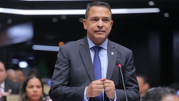 La comisión con Wandy Batista, senadores por designar y reformas al Código Penal que aún guardan detalles. (Foto cortesía Cámara de Diputados)