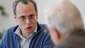 "Preguntarnos si es competencia del