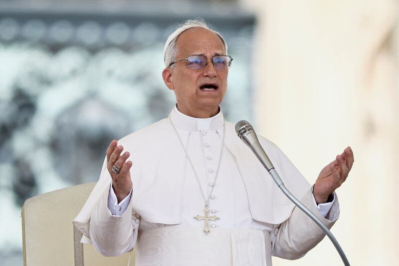 El papa León XIV en una audiencia general en el Vaticano