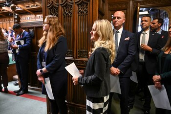 Kim Leadbeater espera presentar el