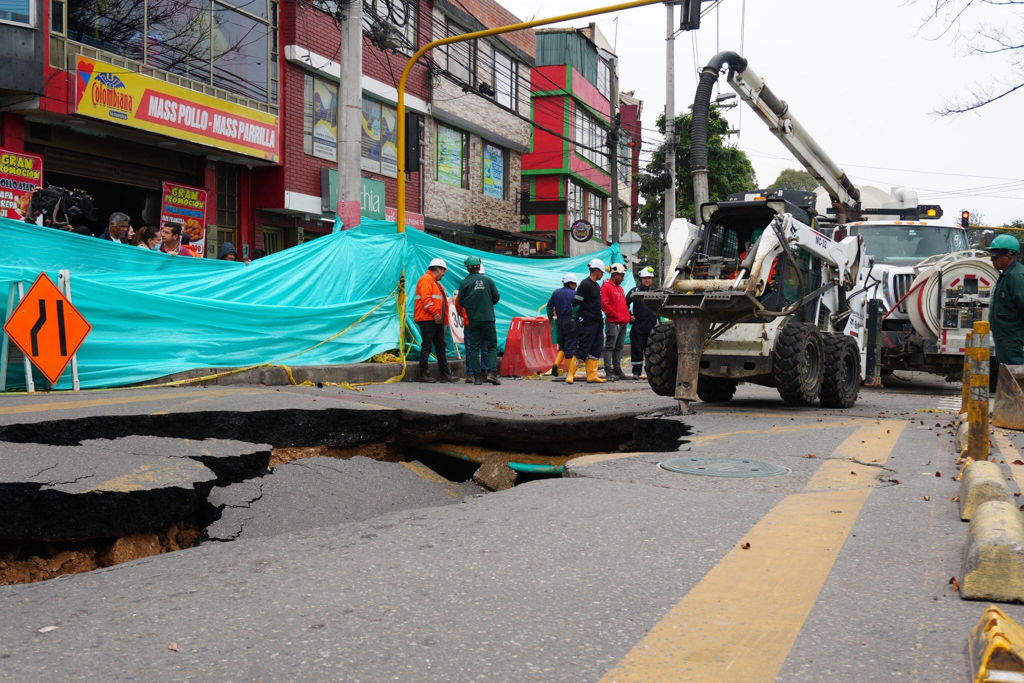 La rehabilitación del interceptor se acompañará de una consultoría para asegurar soluciones integrales y prevenir nuevas emergencias en la infraestructura de Suba - crédito Eaab