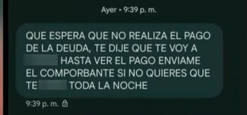 El hombre mostró los mensajes