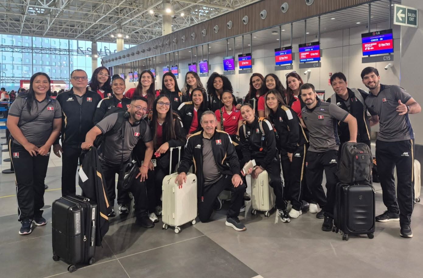 El plantel peruano ya se encuentra en Brasil para competir en el Sudamericano 2026. Crédito: FPV