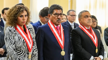 María Teresa Cabrera, Víctor Chanduví