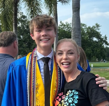 Patricio, hijo de Laura Flores