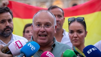 Tellado llama "cínica" a Robles por ser una "jueza que se traicionó a si misma" y recuerda su "responsabilidad" en Ceuta