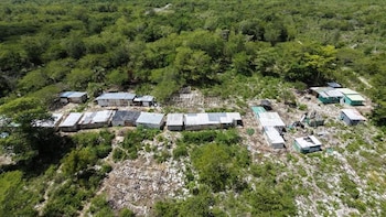 Las autoridades desmontaron más de 70 estructuras ilegales en área protegida de República Dominicana