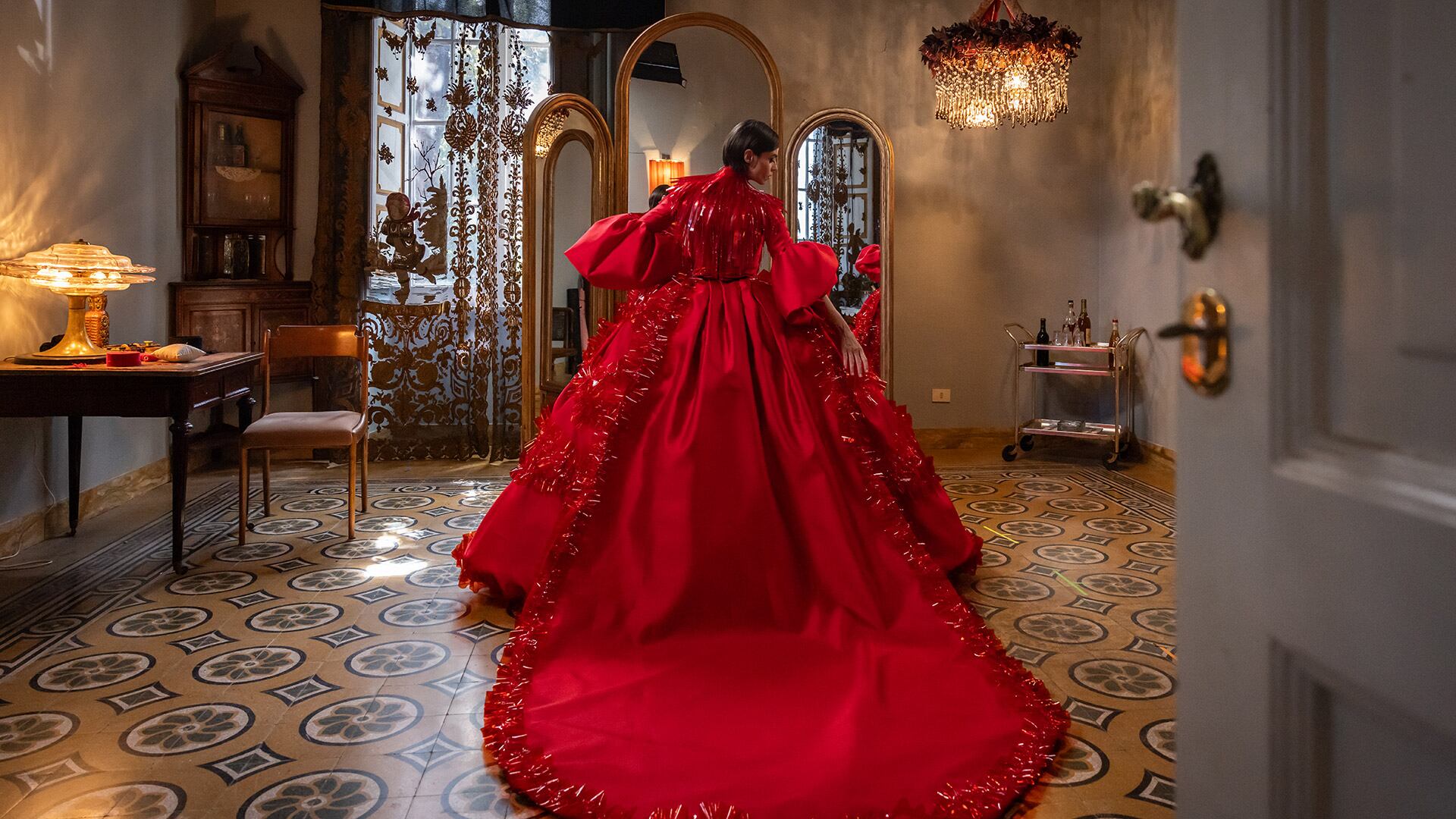 El vestuario resulta fundamental en la película