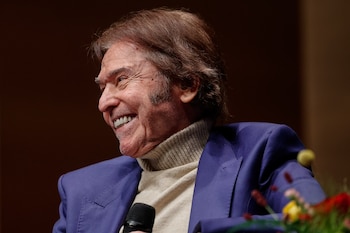 Raphael anuncia nuevo álbum homenaje a México para este año, fortaleciendo su conexión con la música mexicana (EFE/Daniel González)