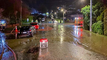 Al menos un muerto por