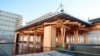 Así luce el “Village Plaza”