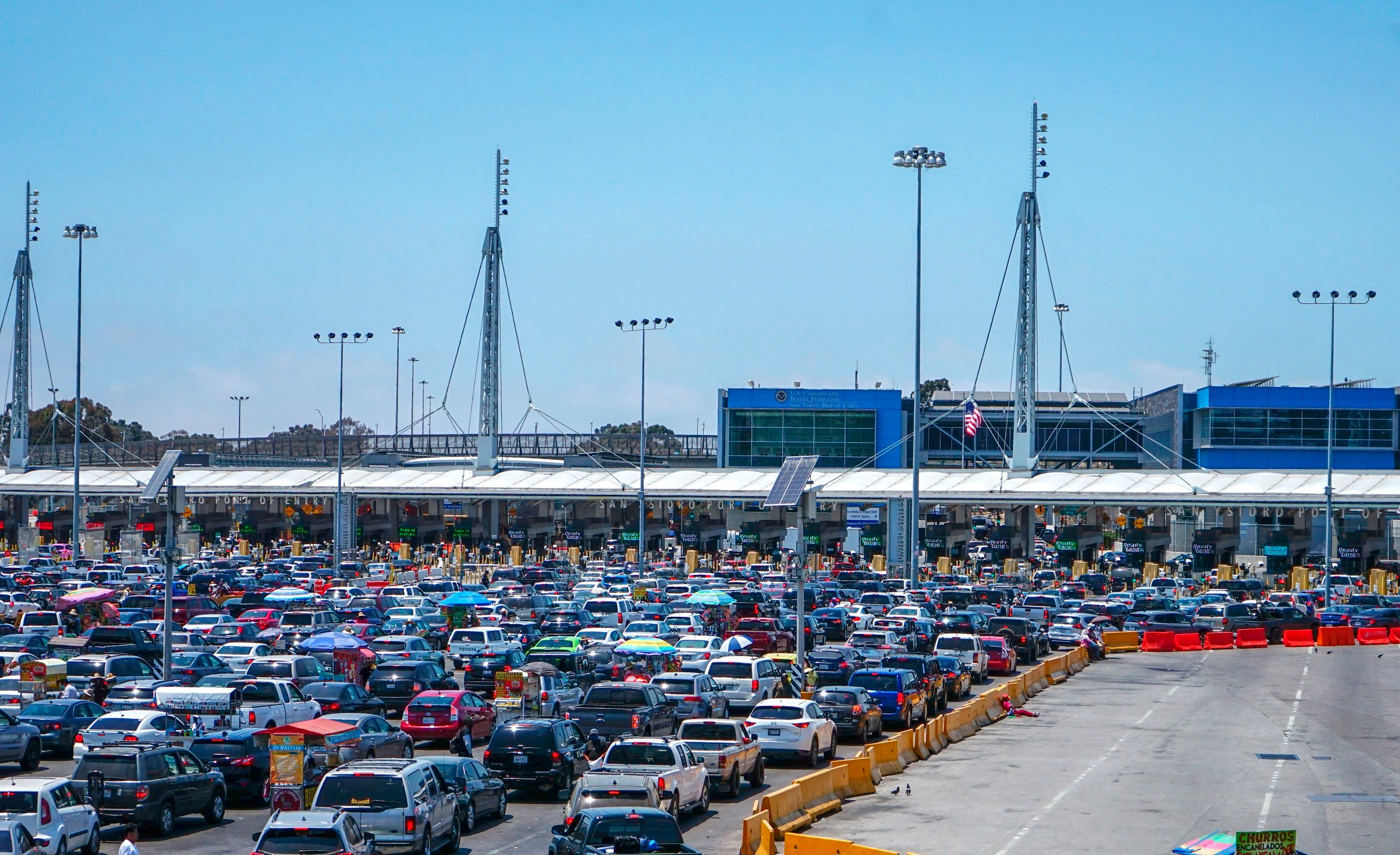 El cruce de Tijuana y San Diego es la frontera más transitada del mundo (EFE)