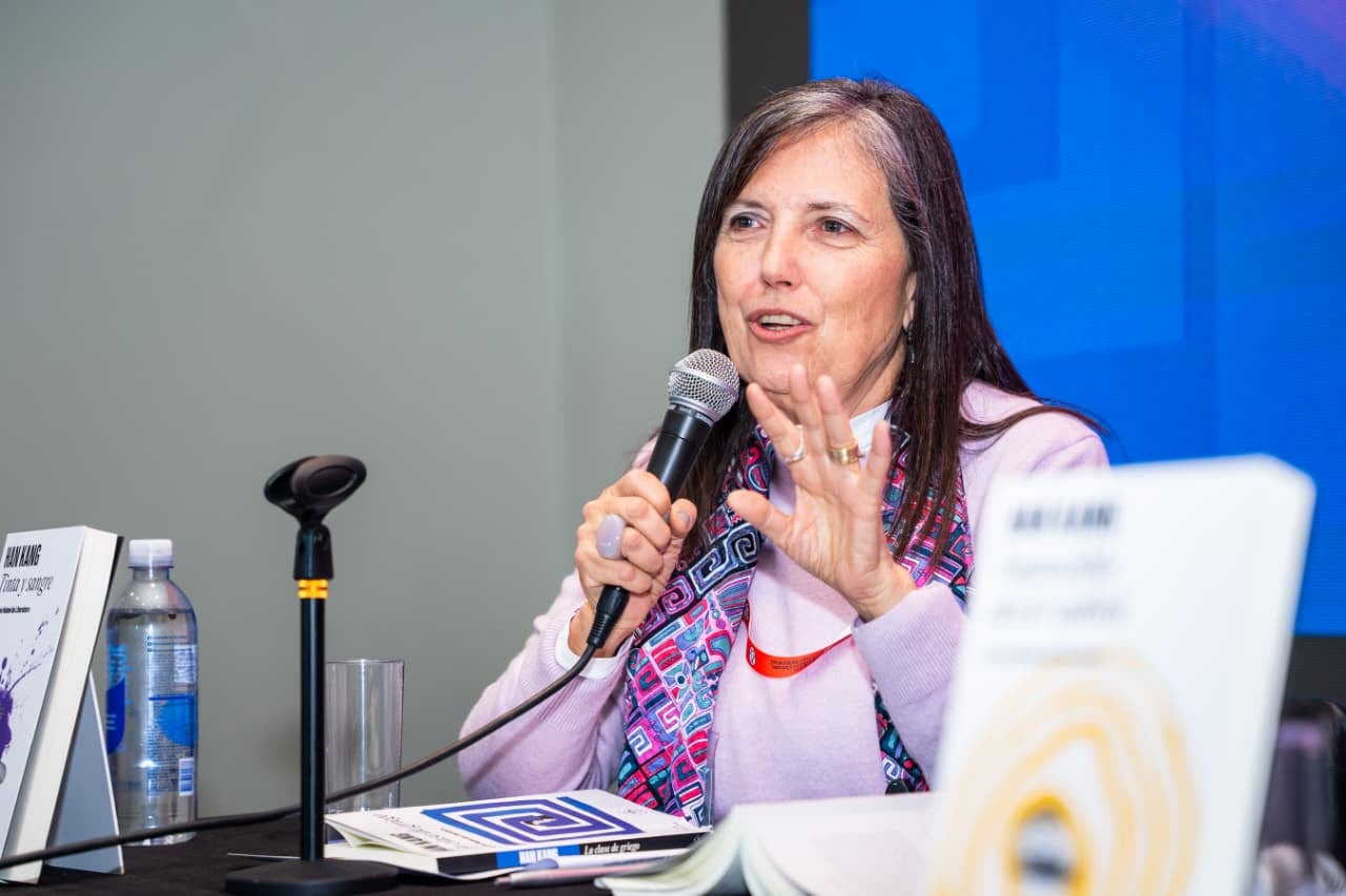 Claudia Piñeiro compartirá la mesa con Marie Vintgras.
