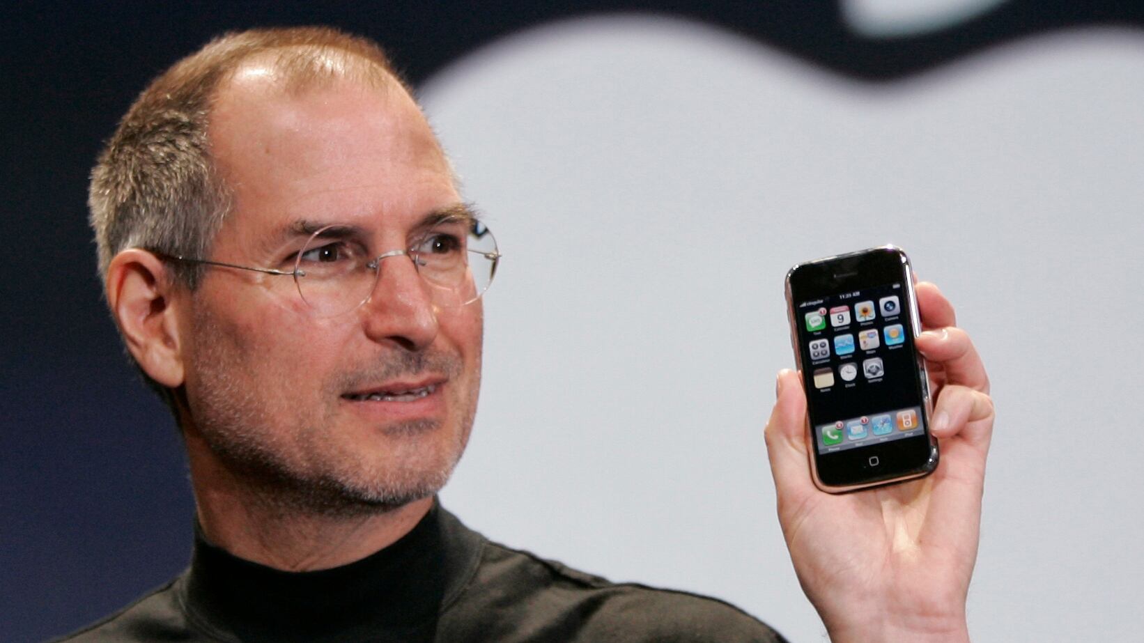 La relación entre Jobs y Friedland pasó de la admiración a un ejemplo de lo que Jobs quiso evitar en su vida. (AP Foto/Paul Sakuma, Archivo)