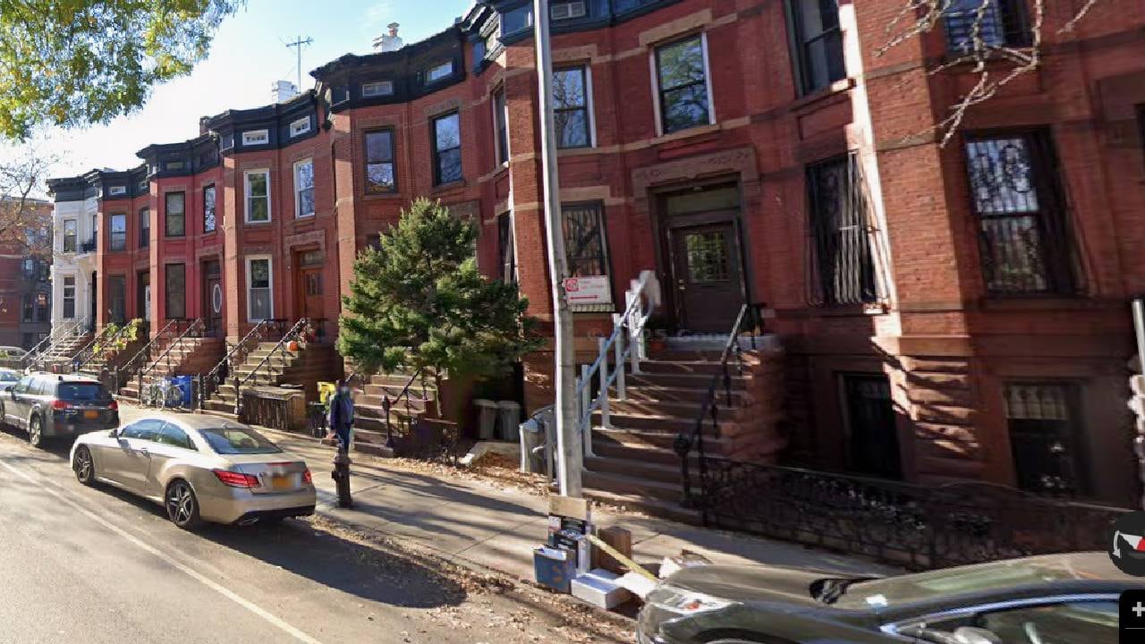 La crisis habitacional persiste, mientras la ciudad impulsa la reconversión de 16.300 oficinas en apartamentos para ampliar la oferta residencial (Google Maps )