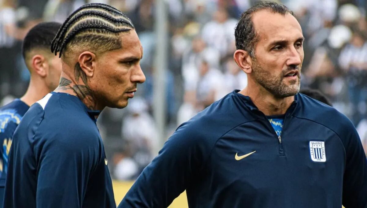 Paolo Guerrero y Hernán Barcos, delanteros de Alianza Lima.