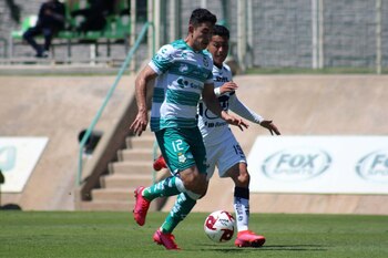 Osmar Ruíz, jugador de Santos