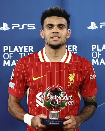 Luis Díaz recibió el premio