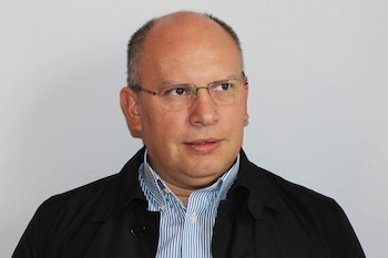 Nervis Villalobos