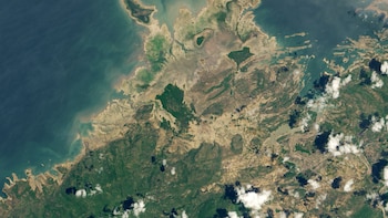 Al menos 15 muertos tras volcar un ferry sobrecargado en el lago Kariba, en Zimbabue