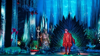 Laport, encarnando al rey Tritón,