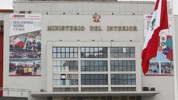 Funcionarios del Mininter bajo la