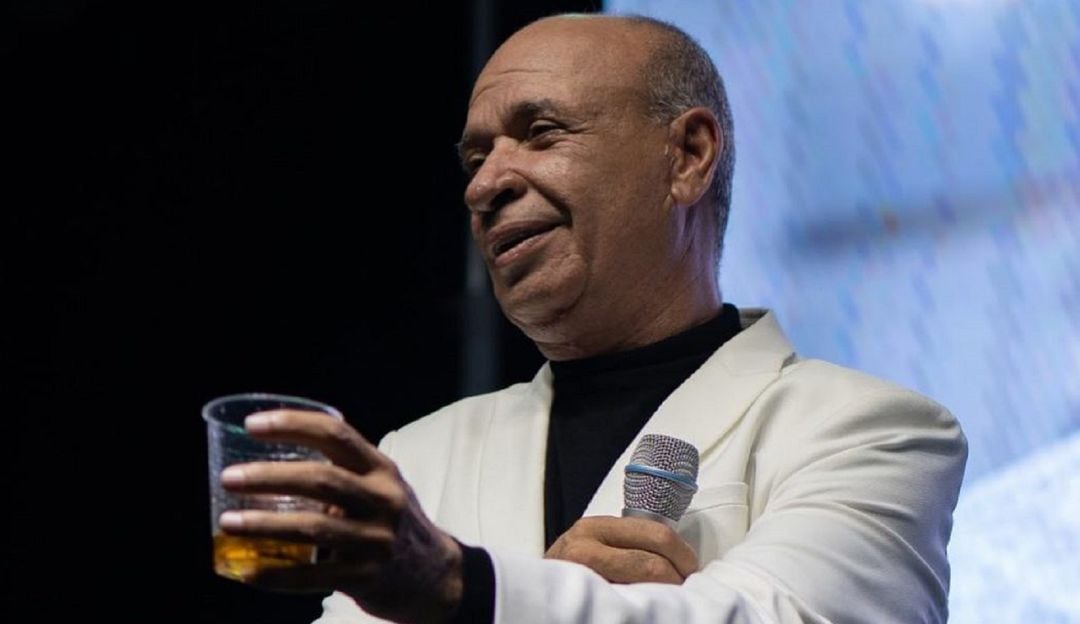 Luis Alberto Posada confirmó que dejará de cantar algunas de sus más reconocidas canciones por disputa relacionada con derechos de autor: abogados del artista se pronunciaron