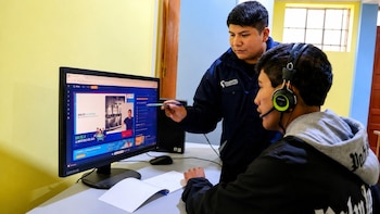 Pronatel: Internet gratuito abre camino a Beca 18 para jóvenes de comunidades rurales