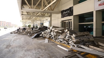 El principal aeropuerto de Venezuela habilita terminales temporales para retomar operaciones desde el 1 de septiembre