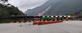 Paso controlado en el corredor