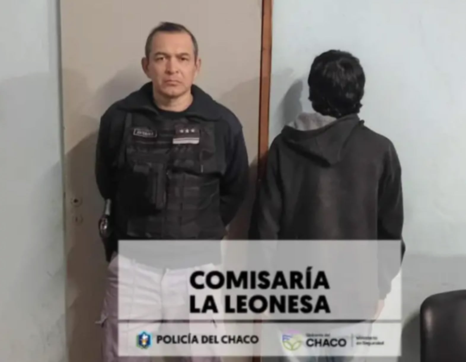 Un hombre es detenido por la Policía del Chaco en la Comisaría de La Leonesa, en el marco de una investigación por la muerte de otro hombre en el barrio Juan Pablo II (Diario Chaco)