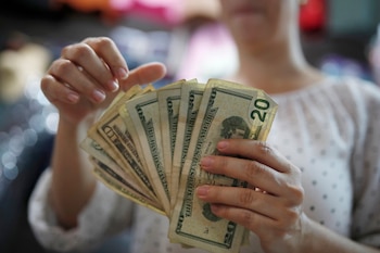 El Salvador recibió USD 4.209,8 millones en remesas familiares entre enero y mayo de 2026, el monto más alto para ese período según el Banco Central de Reserva. (EFE/Rodrigo Segura)