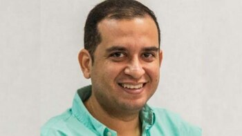 La comunidad acusa al exalcalde