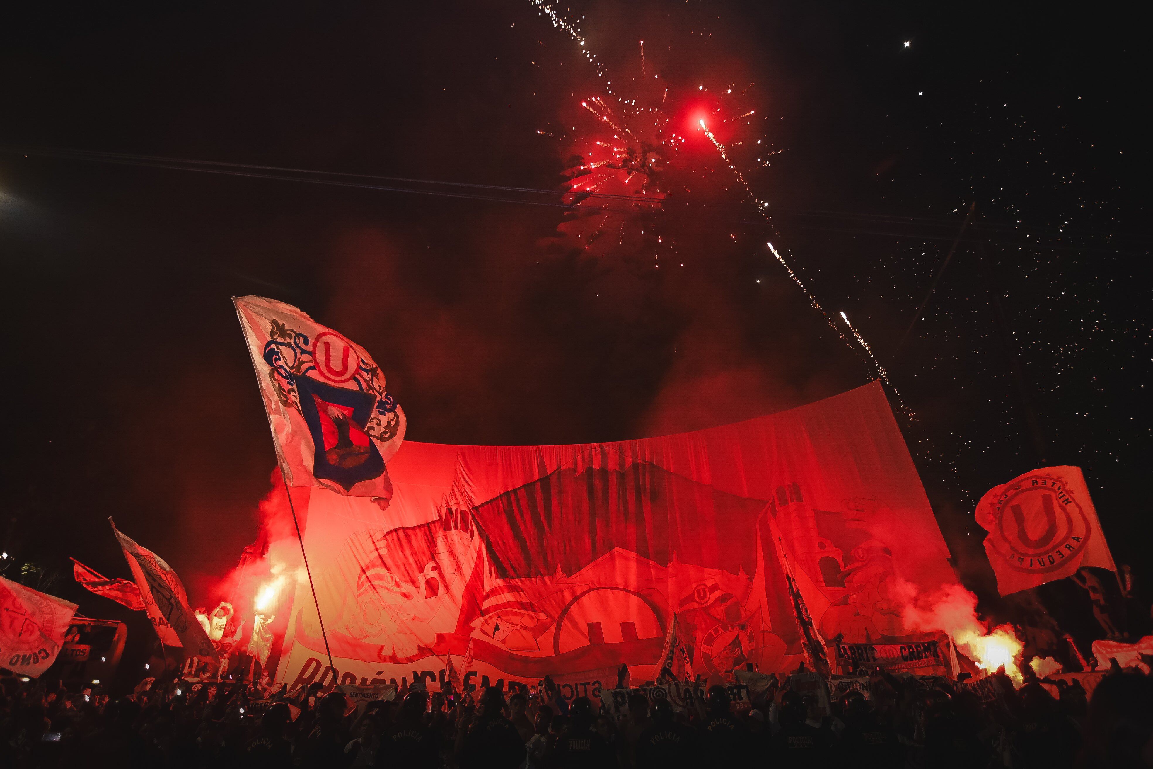 Fãs para fãs da universidade em Arequipa