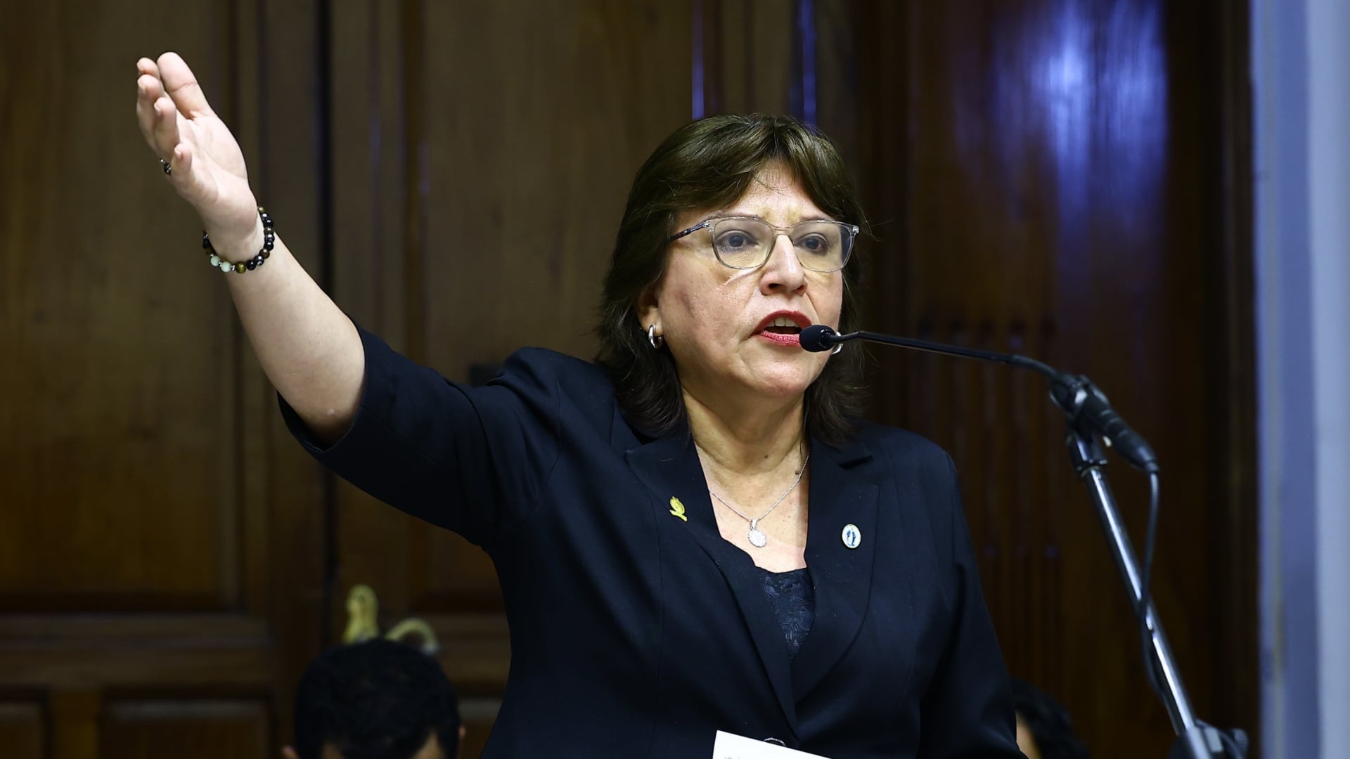 Delia Espinoza se defiende ante el Congreso: “Si me inhabilitan, tarde o temprano voy a retornar”