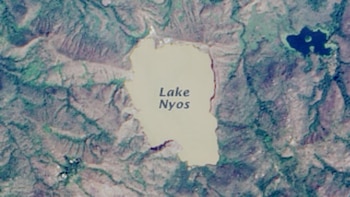 Relieve del lago Nyos, que