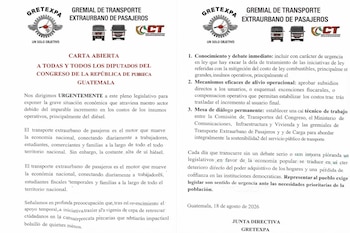 Dos documentos impresos de la Gremial de Transporte Extraurbano de Pasajeros con su logo de engranaje y autobuses. Presentan texto sobre el sector.